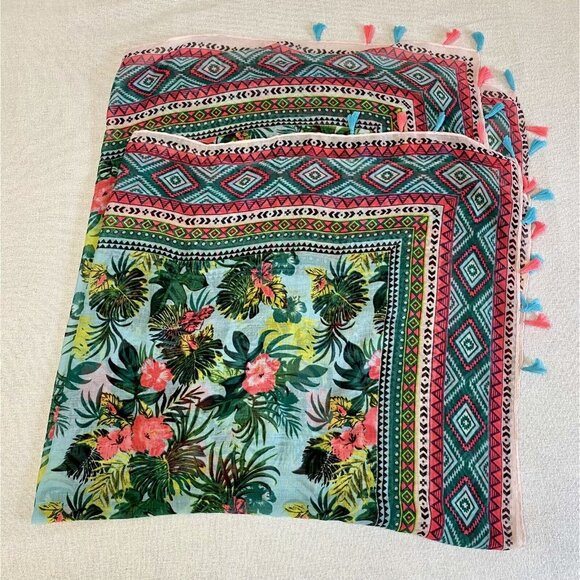 Charming Charlie Scarf Colorfal Floral Design Tassels Beach Wrap Headscarf - Picture 5 of 6